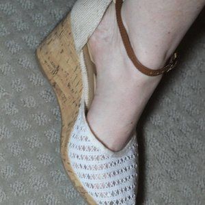 Apt 9 Defined Comfort Mesh Wedge Heels